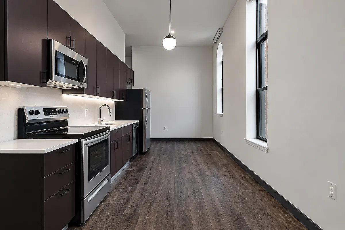 165 North 5th Street — Photo 2