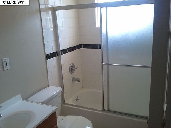 5th image of 128 Yosemite Dr