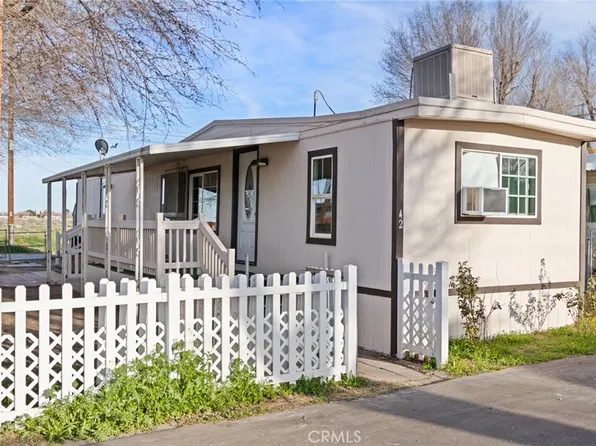45446 7th St E #42, Lancaster, CA 93535