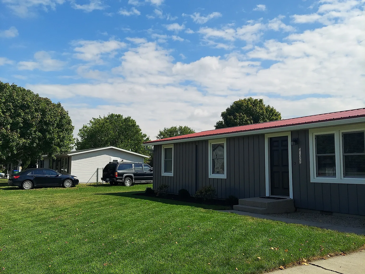 2 bed, 1056 sqft, $2,400 — Photo 2