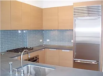 Rented by R New York