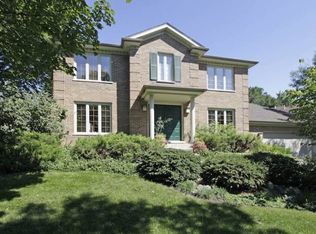 21W714 Clifford Rd, Glen Ellyn, IL 60137