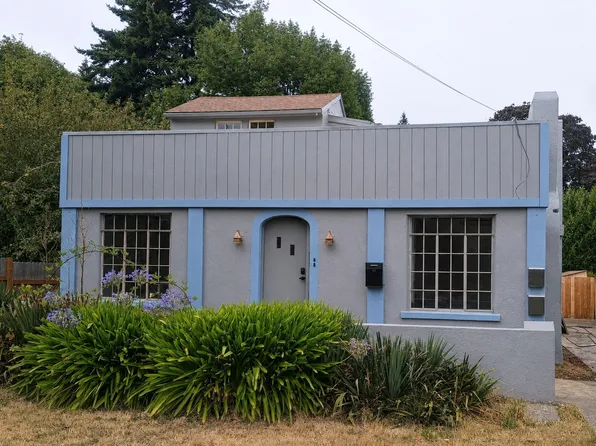 (undisclosed Address), Coos Bay, OR 97420