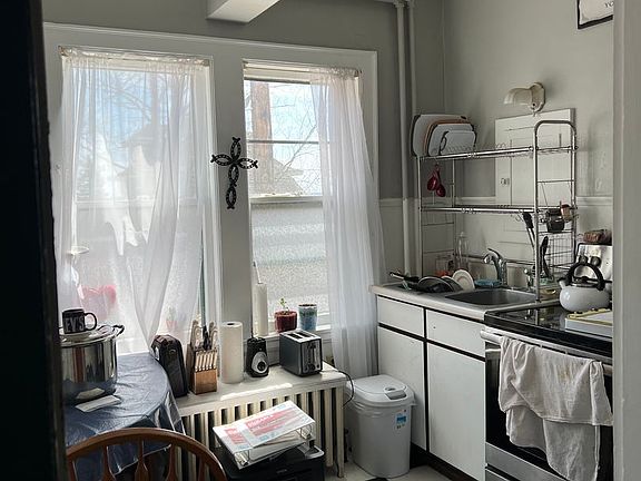 2nd image of 318-320 N 12th Ave E #318-B