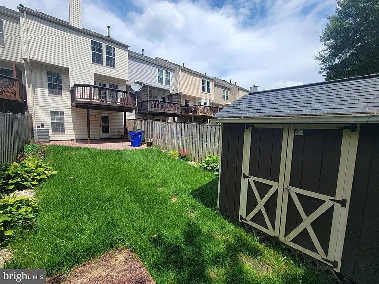 8702 Castlerock Ct — Photo 63