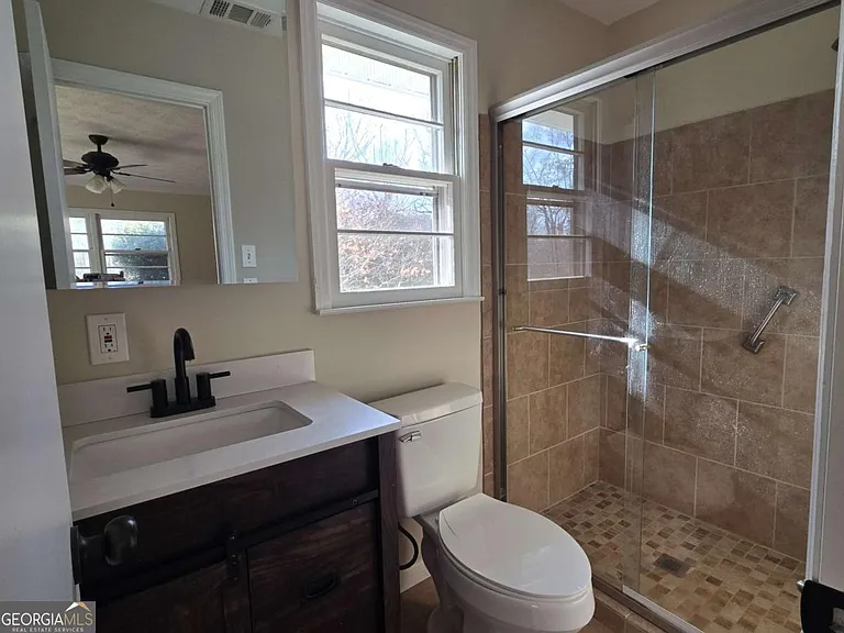 606 Viewpoint Dr — Photo 10