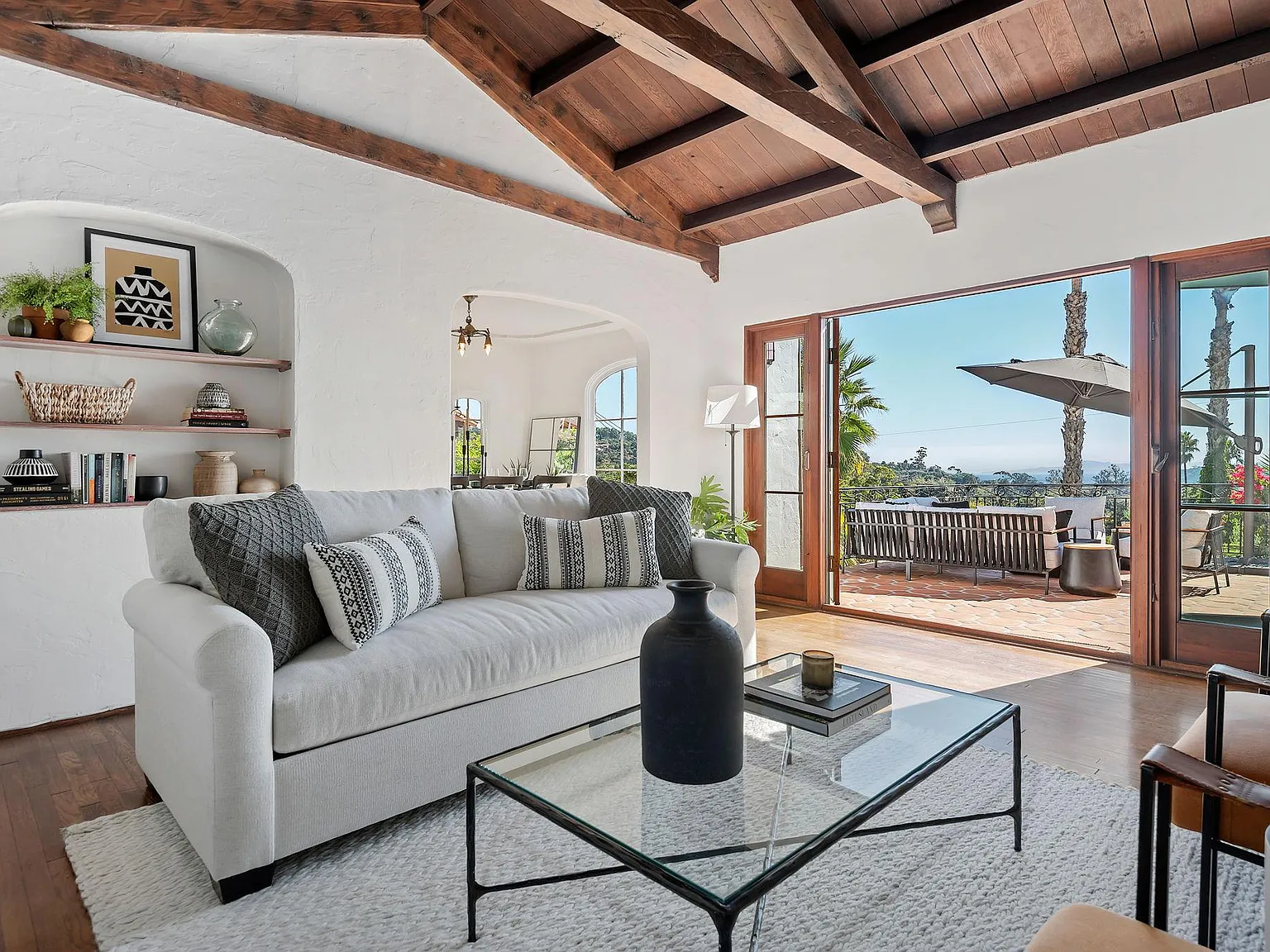 Windsor Way, Santa Barbara — Photo 1