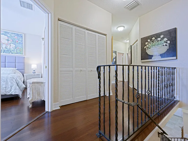 40 SE Sedona Cir #103 — Photo 8