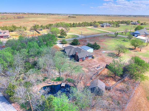 4th image of 12916 Oakhill Dr