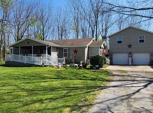 2587 E 1400 N, Attica, IN 47918