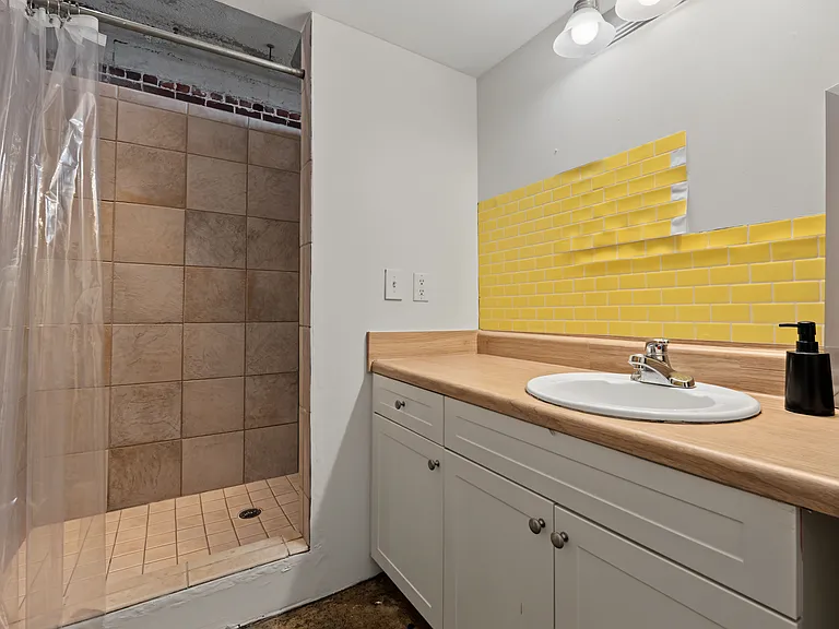 95 Forsyth St NW #4B — Photo 24