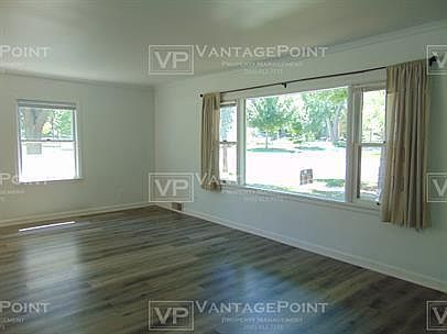 2nd image of 725-729 Eliza St