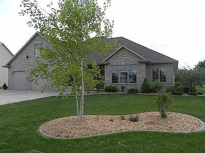 2nd image of 761 Blackmoor Cir