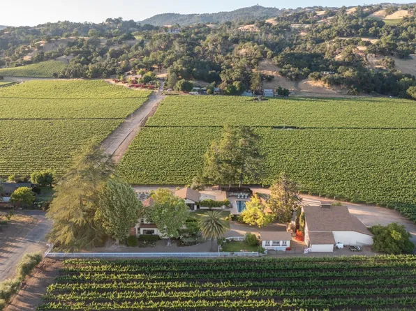 1499 Moody Lane, Geyserville, CA 95441