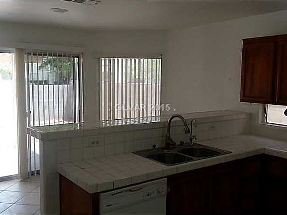 4th image of 5658 Roundrock Dr