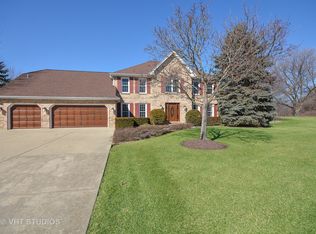 655 Norcross Dr, Batavia, IL 60510