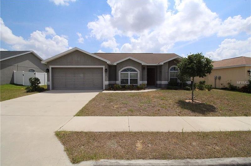 1st image of 220 Highland Meadows Ct