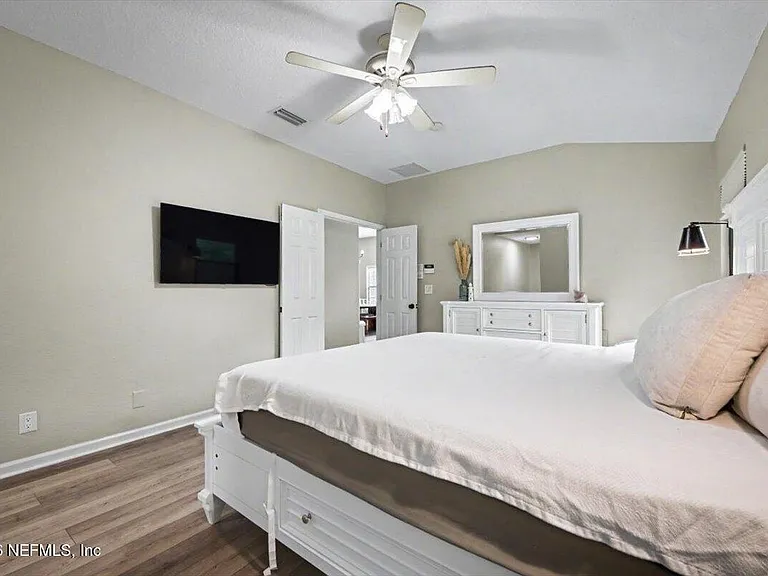 101 Bartram Parke Dr — Photo 32