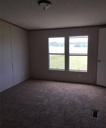 2nd image of 871 Joanna Ln