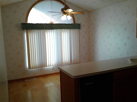 5th image of 6596 Laurelwood Dr