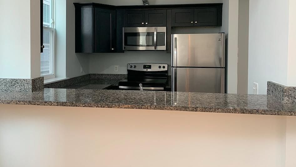 1st image of 140 Sussex Ave #107