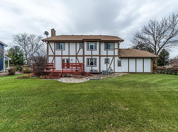 3rd image of 10S537 Whittington Ln
