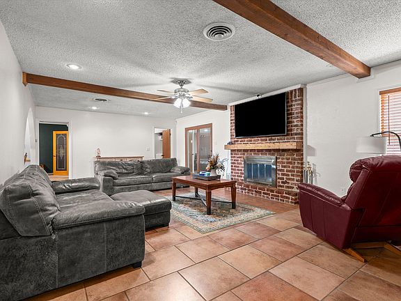 4th image of 2426 County Road 7620