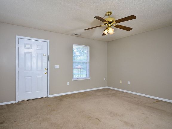 3rd image of 707 Virginia Ave APT 1