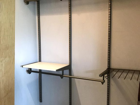 Closet 1