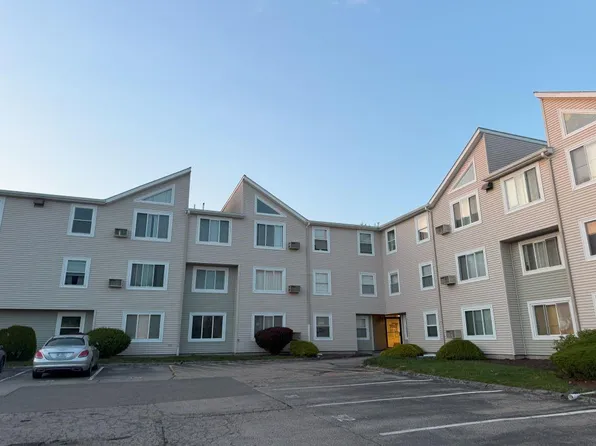 200 Woodlawn Ave APT 105, North Providence, RI 02904