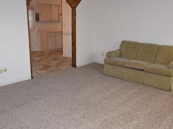 5th image of 1003 Edgebrook Ave