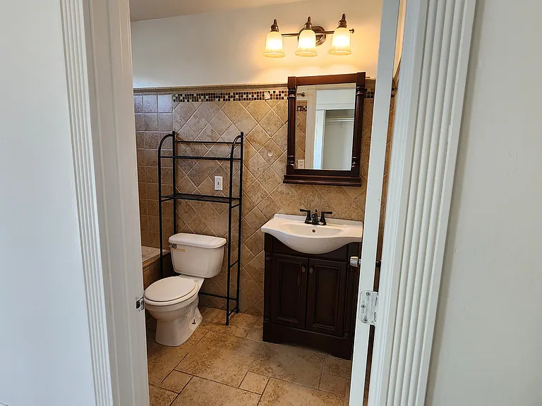2111 Kalibo St — Photo 11