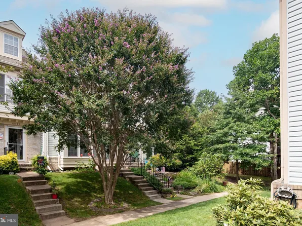 6569 Cypress Point Rd, Alexandria, VA 22312
