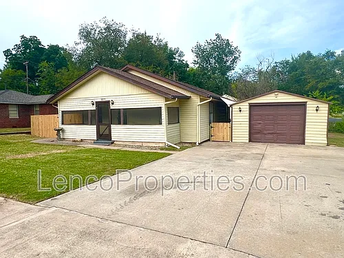 327 S Ponca Ave Photo 1