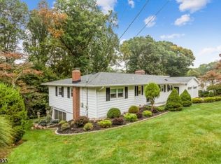 19 Mountainside Dr, Morristown, NJ 07960