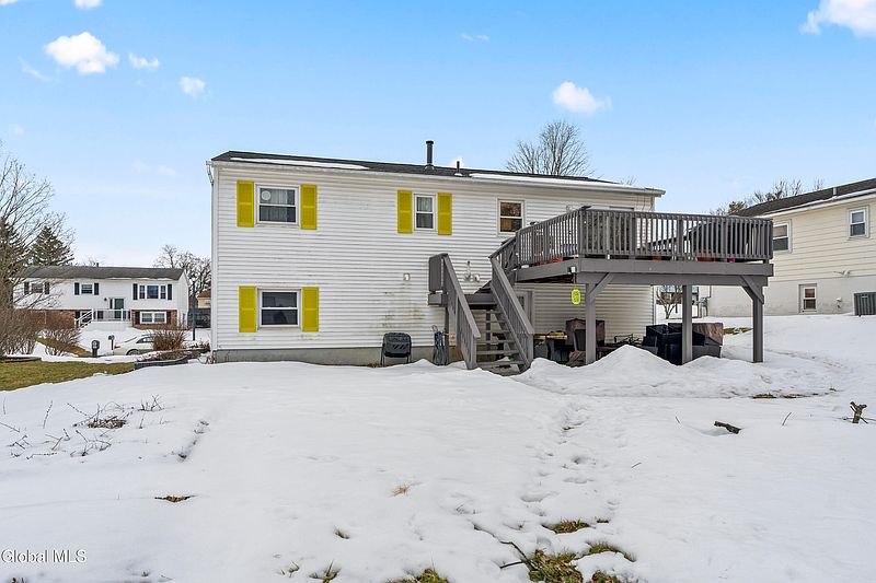 3rd image of 203 Deerfield Court