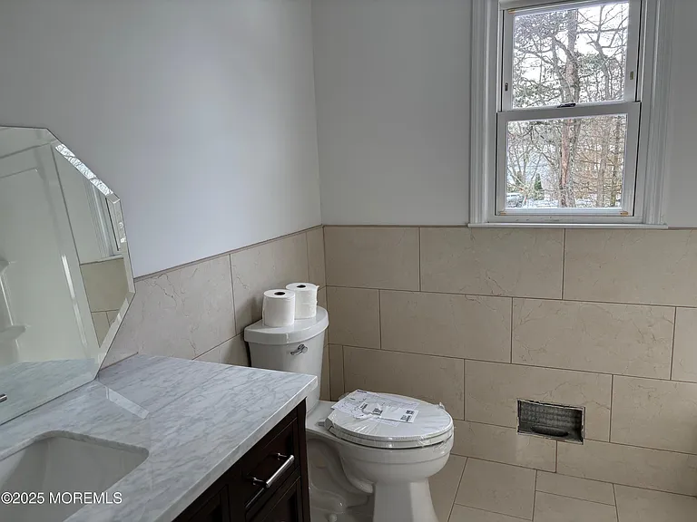 148 Bayshore Dr #B — Photo 13