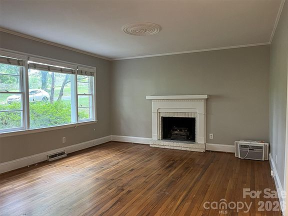 5th image of 4217 Winfield Dr