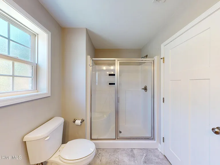 203 S Pine St — Photo 20
