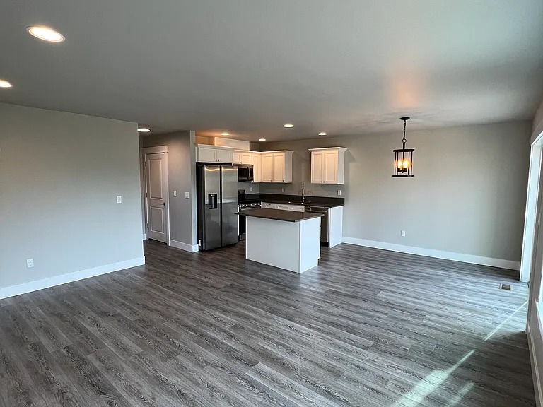 461 Williams St #461 — Photo 5
