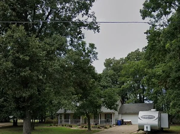 301 Sundown Ln, Brookland, AR 72417