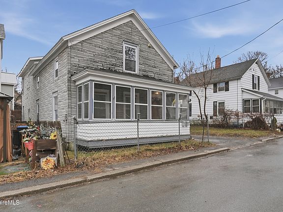 3rd image of 24 Southern Ave