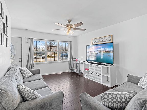 3rd image of 1827 Joanna Ave