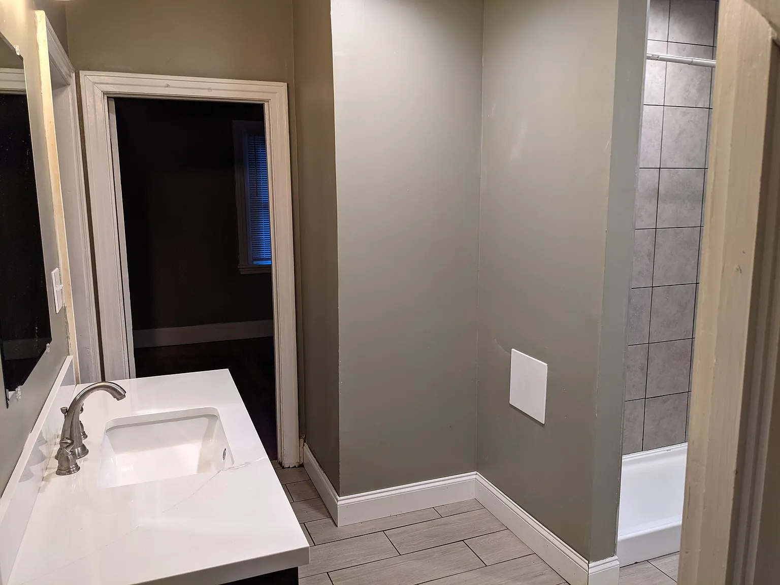 83 Kells Ave — Photo 2