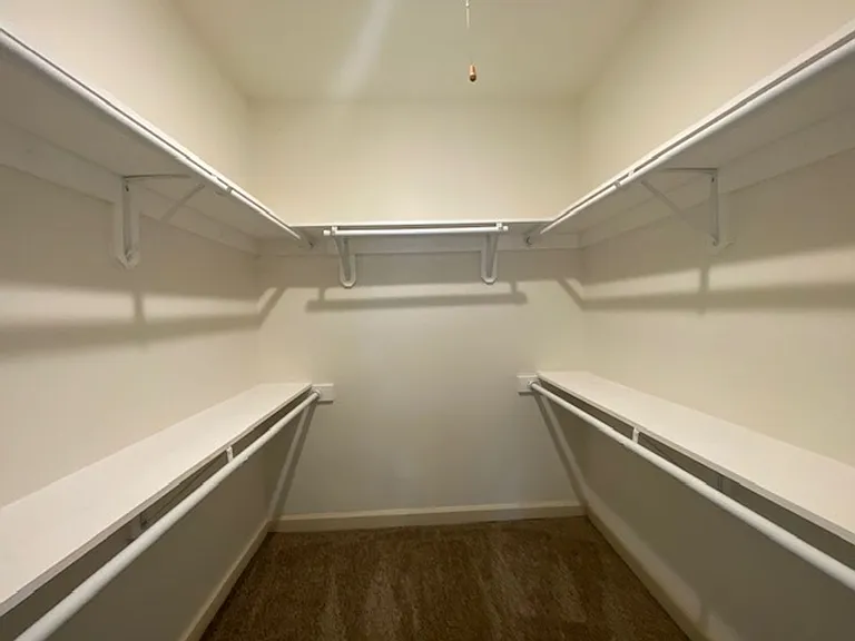 2106 Wellwood Cir — Photo 10