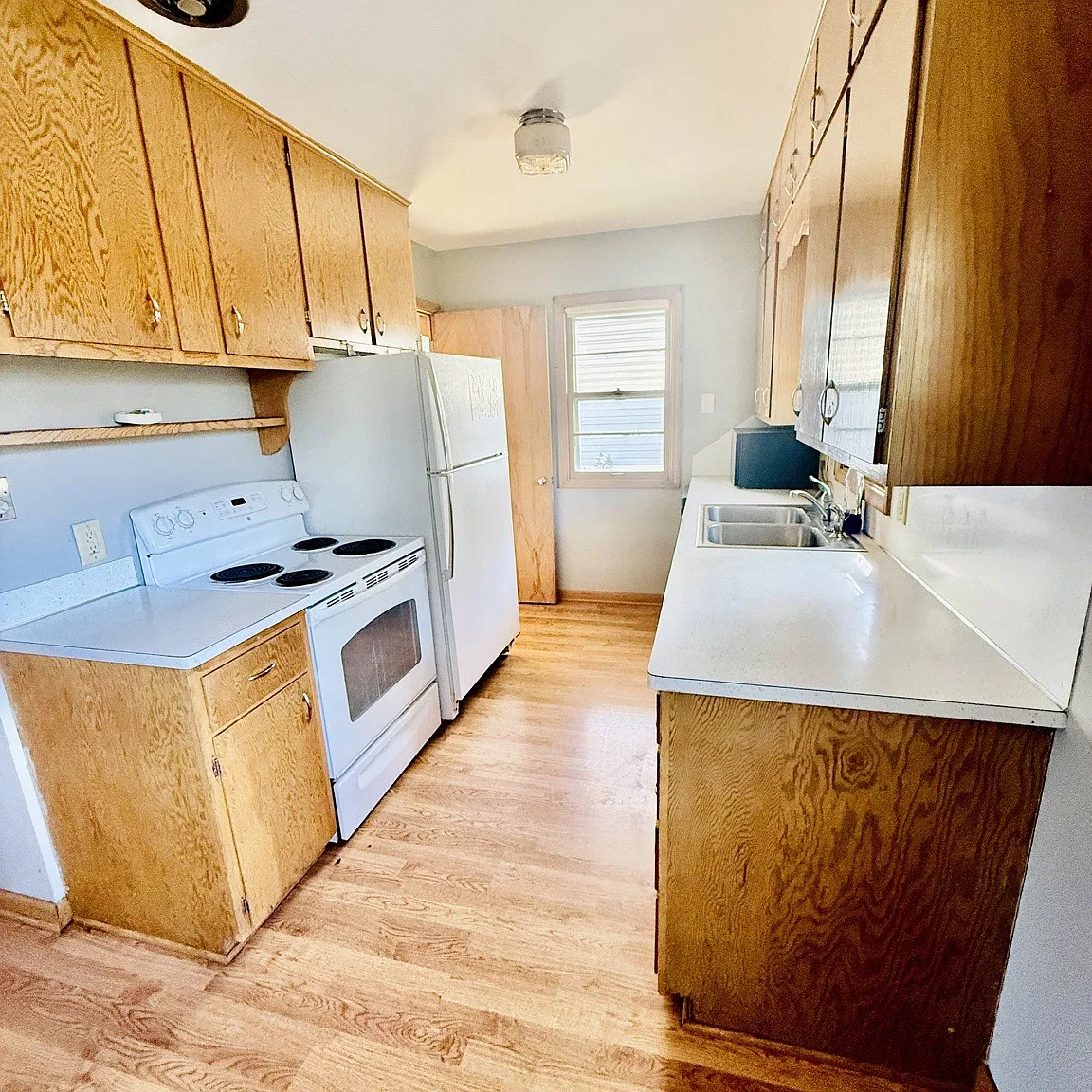 3 bed, 1216 sqft, $1,350 — Photo 4