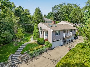 115 Parade Hill Rd #A, New Canaan, CT 06840