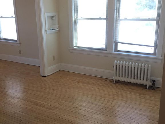 5th image of 1880 Grand Ave