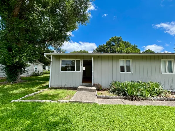 818 Elm St, Eudora, KS 66025