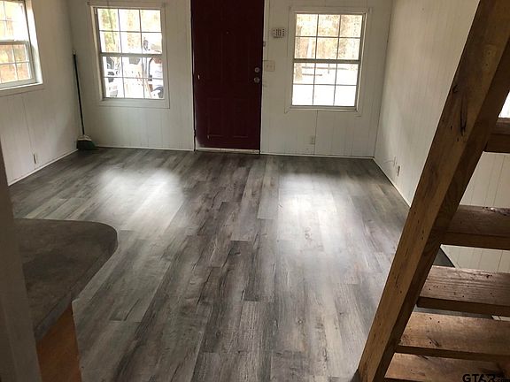 5th image of 347 Sabinal St